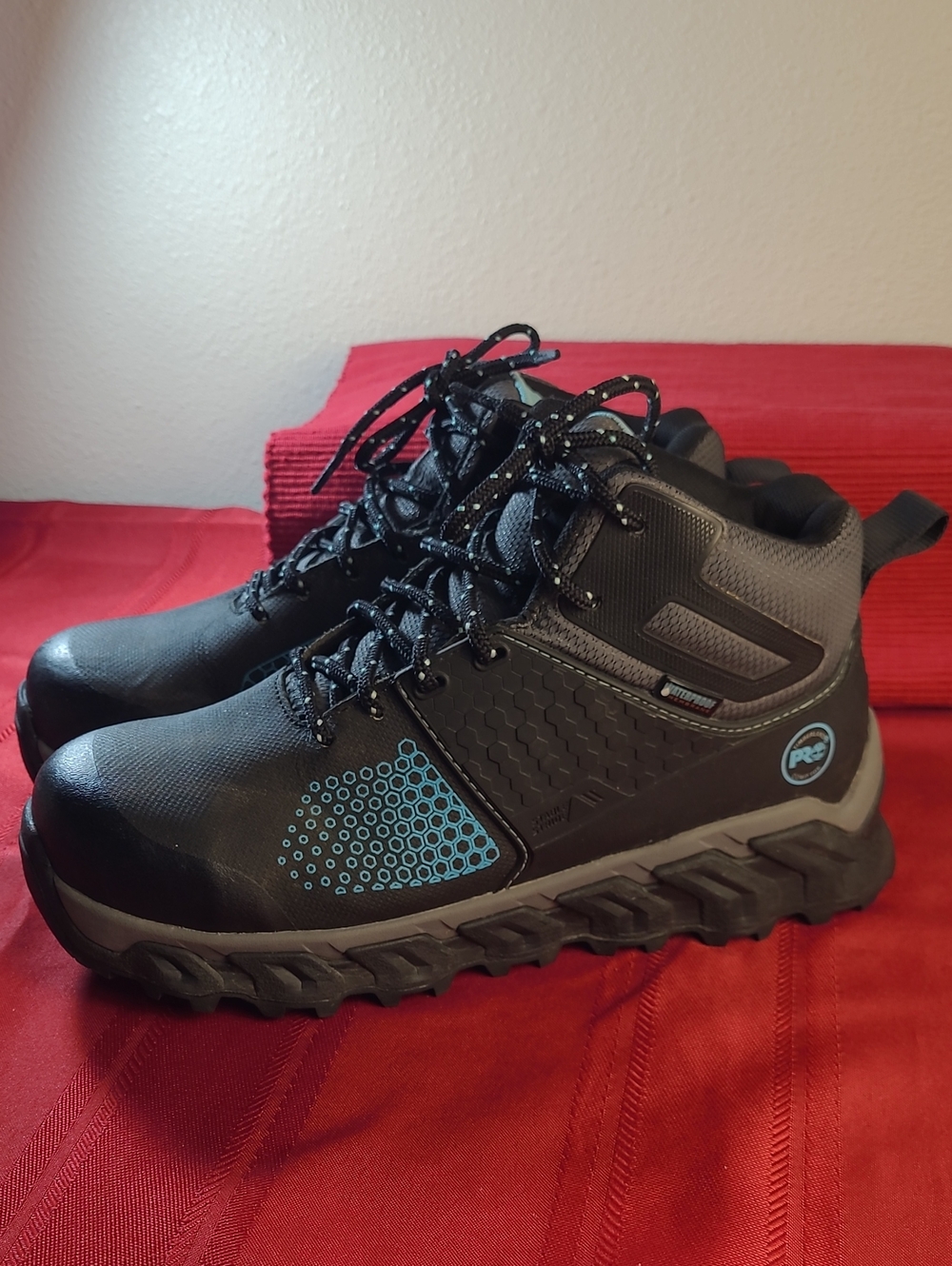 Timberland PRO Women's Ridgework Composite Toe Waterproof Lace-Up Work Boots 7.5